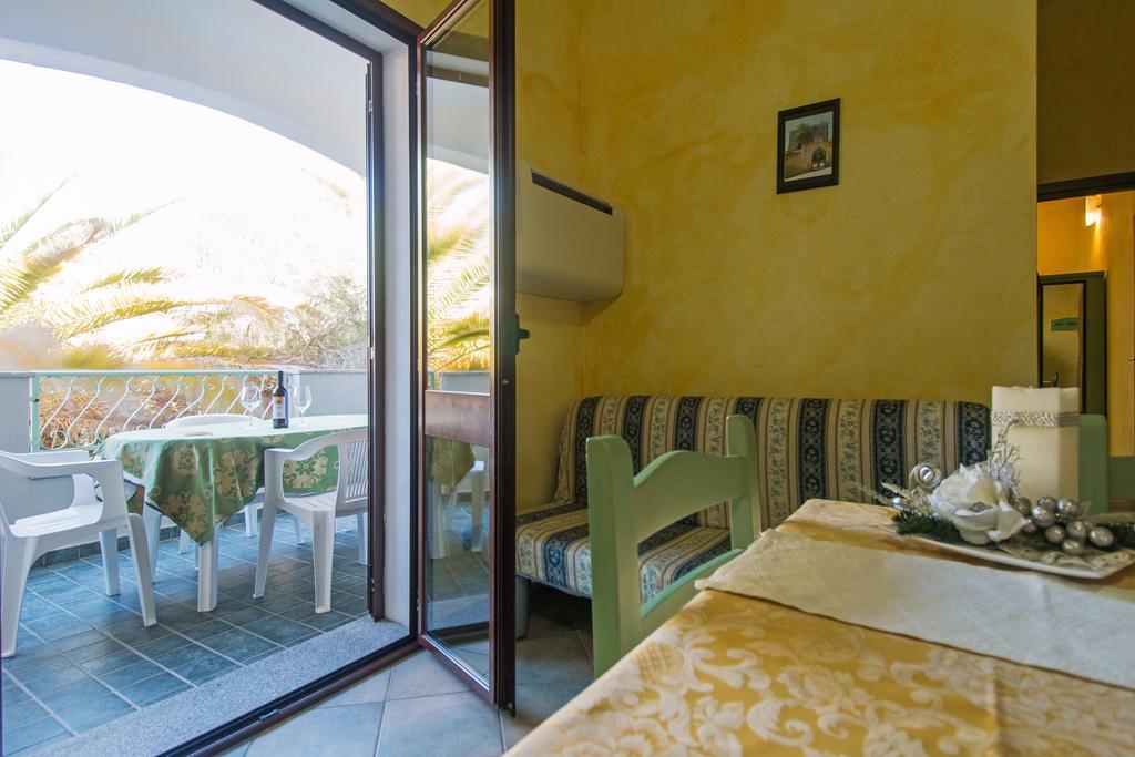 Albergo Residenziale Gli Ontani Cala Liberotto Extérieur photo