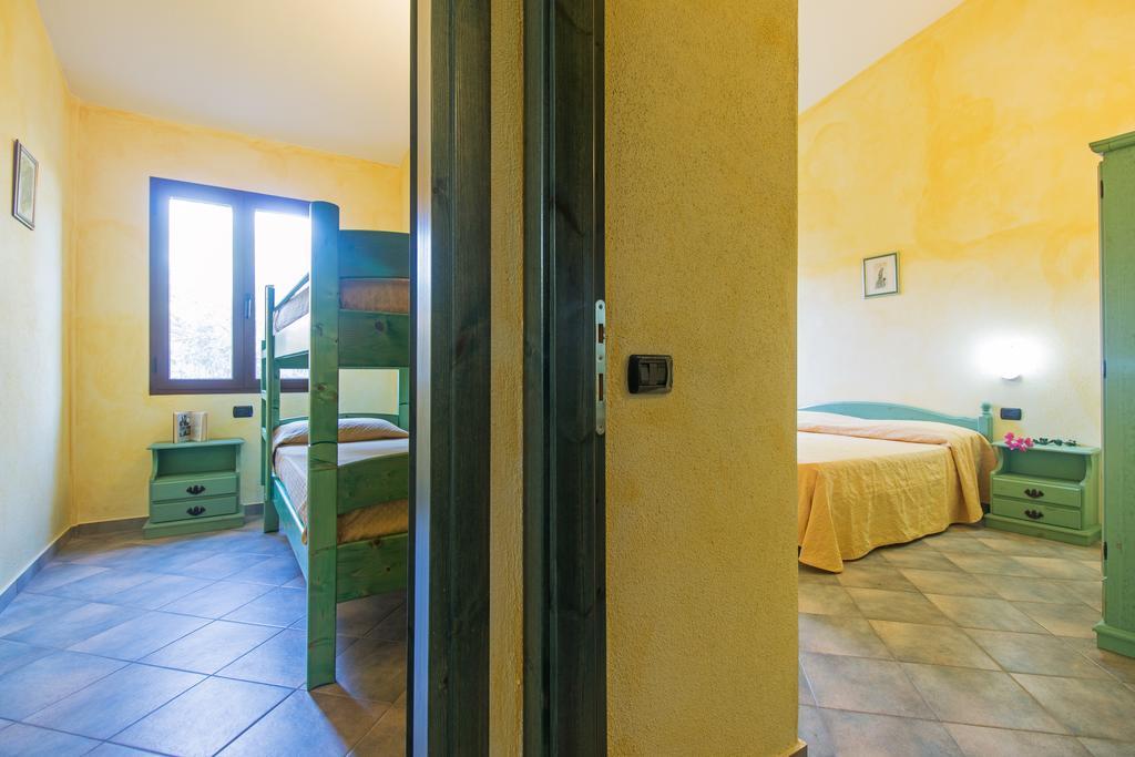 Albergo Residenziale Gli Ontani Cala Liberotto Extérieur photo