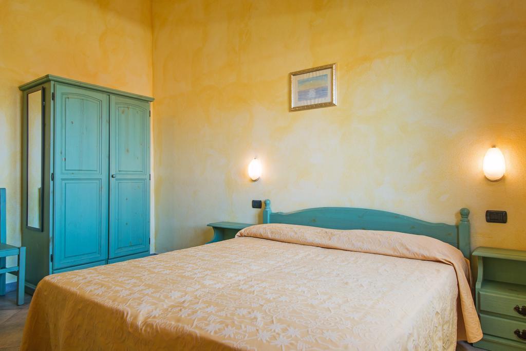 Albergo Residenziale Gli Ontani Cala Liberotto Extérieur photo