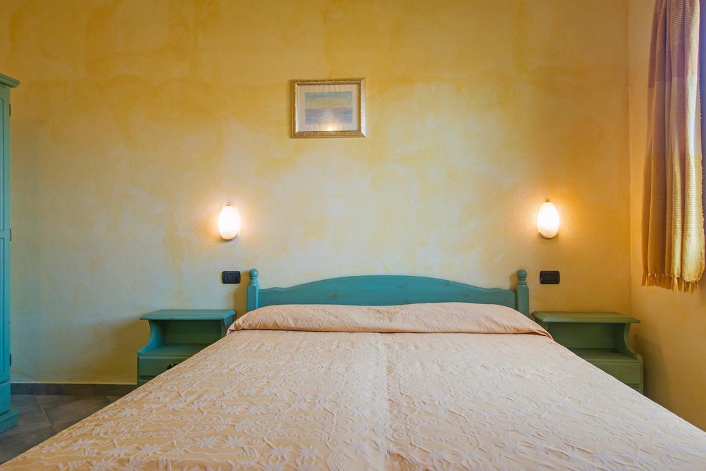 Albergo Residenziale Gli Ontani Cala Liberotto Extérieur photo