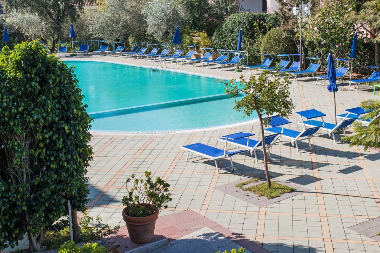 Albergo Residenziale Gli Ontani Cala Liberotto Extérieur photo